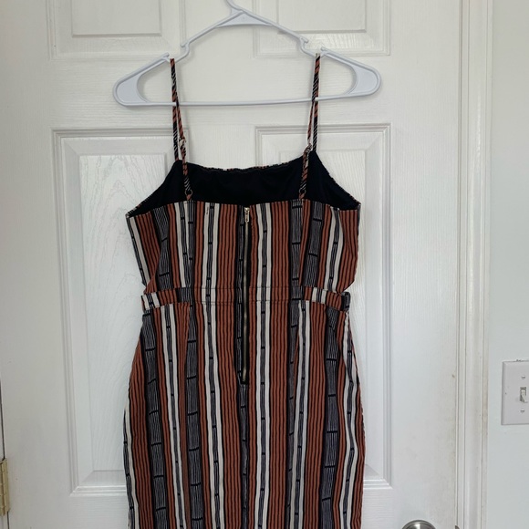 Sundress - Picture 3 of 4